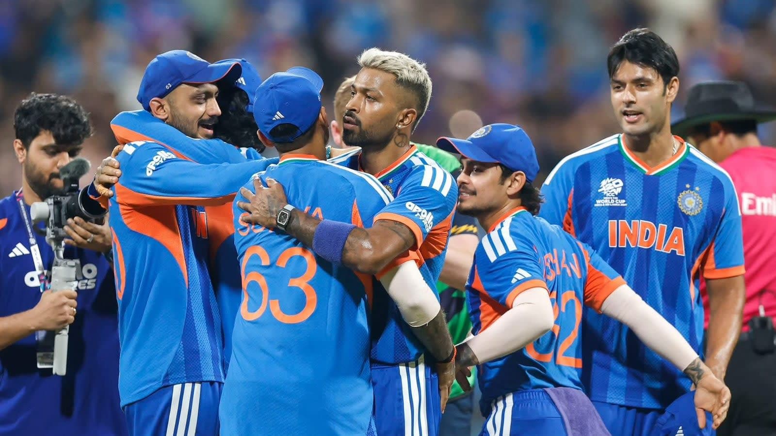 āϰā§āĻŽāĻžāĻā§āĻāĻāϰ āϞāĻĄāĻŧāĻžāĻāϝāĻŧā§ āĻāĻāϞā§āϝāĻžāύā§āĻĄāĻā§ āĻšāĻžāϰāĻŋāϝāĻŧā§ āĻĢāĻžāĻāύāĻžāϞ⧠āĻāĻžāϰāϤ