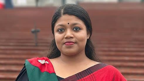 নুসরাত তাবাসসুমকে এমপি ঘোষণা করে গেজেট প্রকাশ করল নির্বাচন কমিশন
