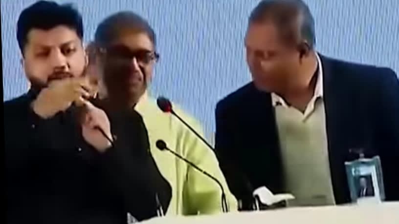 জুলাইয়ের অনুষ্ঠান থেকে ক্ষোভ প্রকাশ করে বেরিয়ে গেলেন এনসিপি নেতৃত্ব
